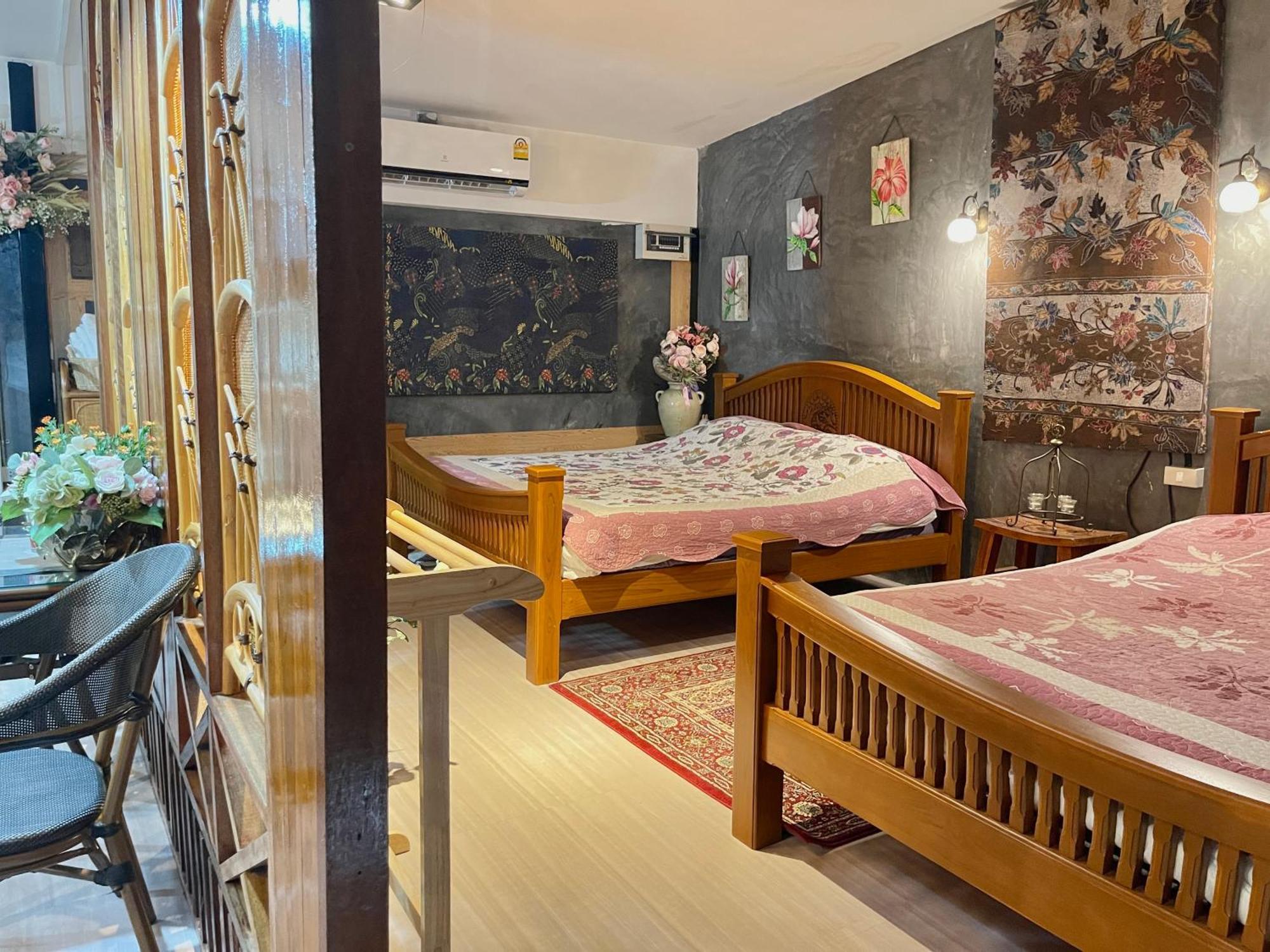 The Quarter Wutthakat Apartment Банкок Стая снимка